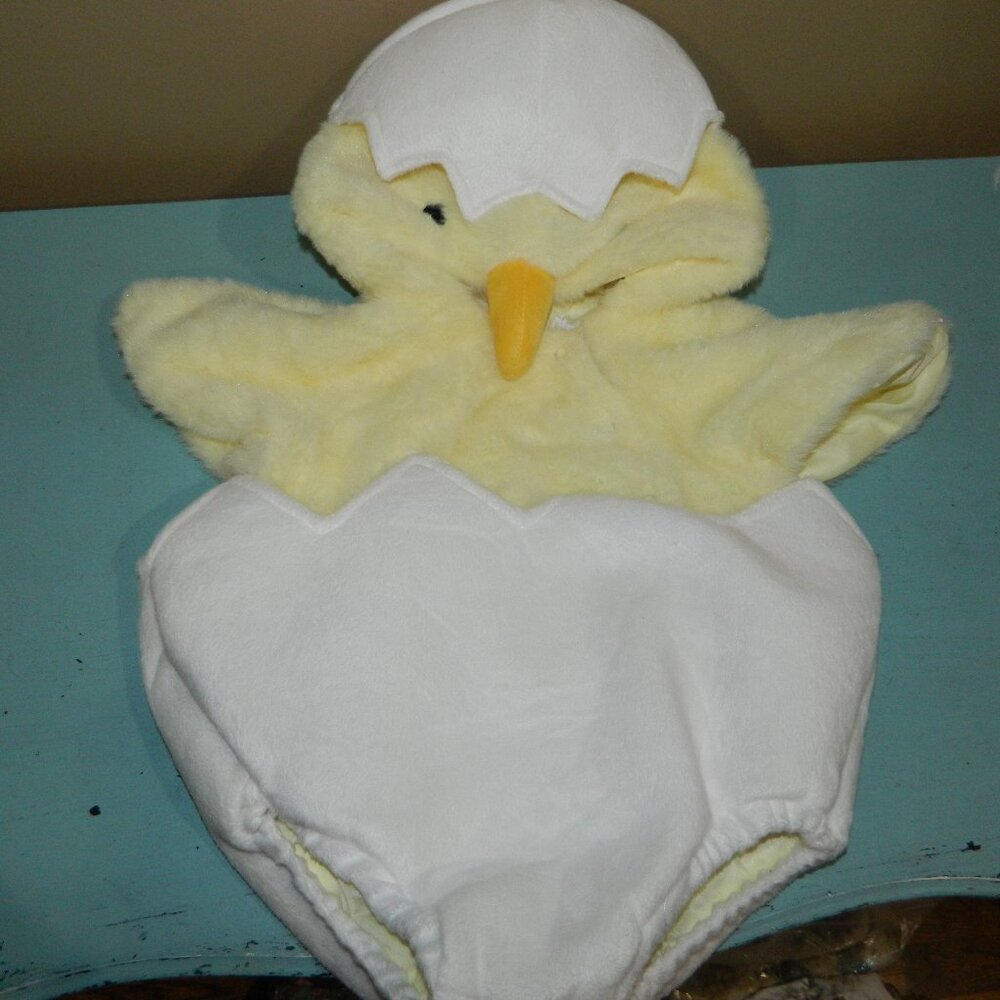 Pottery Barn Kids Chick Egg Halloween Easter Costume 0-6 mths (K-24)